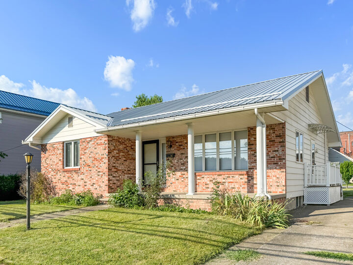Property Photo: 416 Jackson St PA 15851