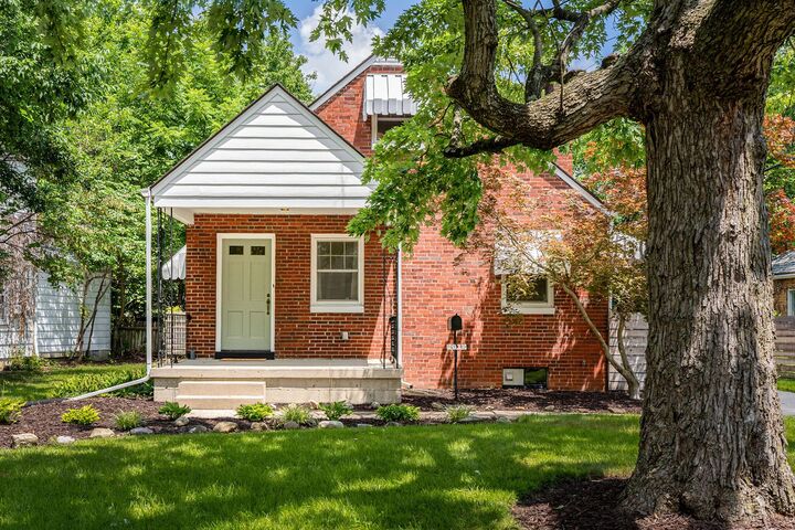 Property Photo: 2612 Stanbery Drive OH 43209