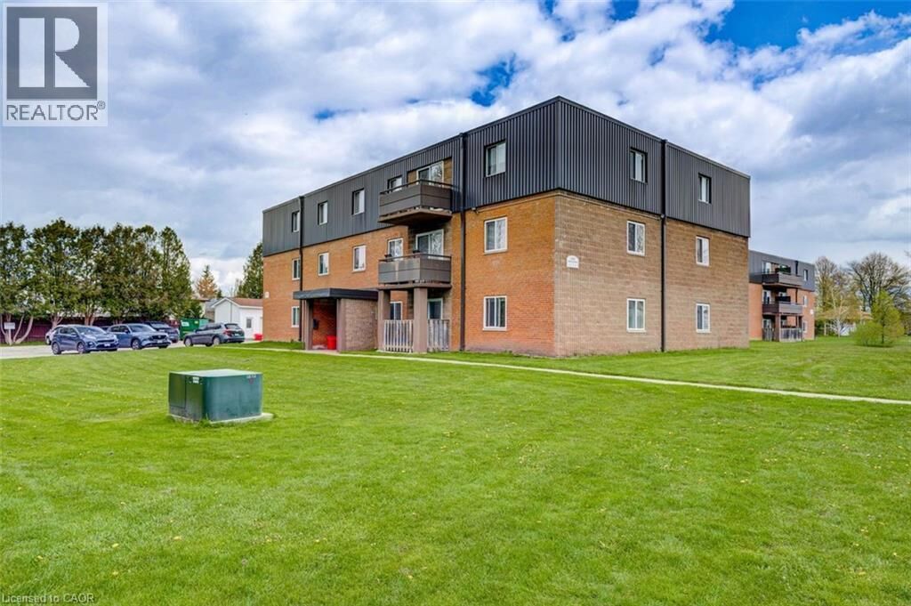 Property Photo:  390 Admiral Drive 307  ON N5V 3C2 