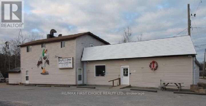143 Vermilion Bay Street — photo 1