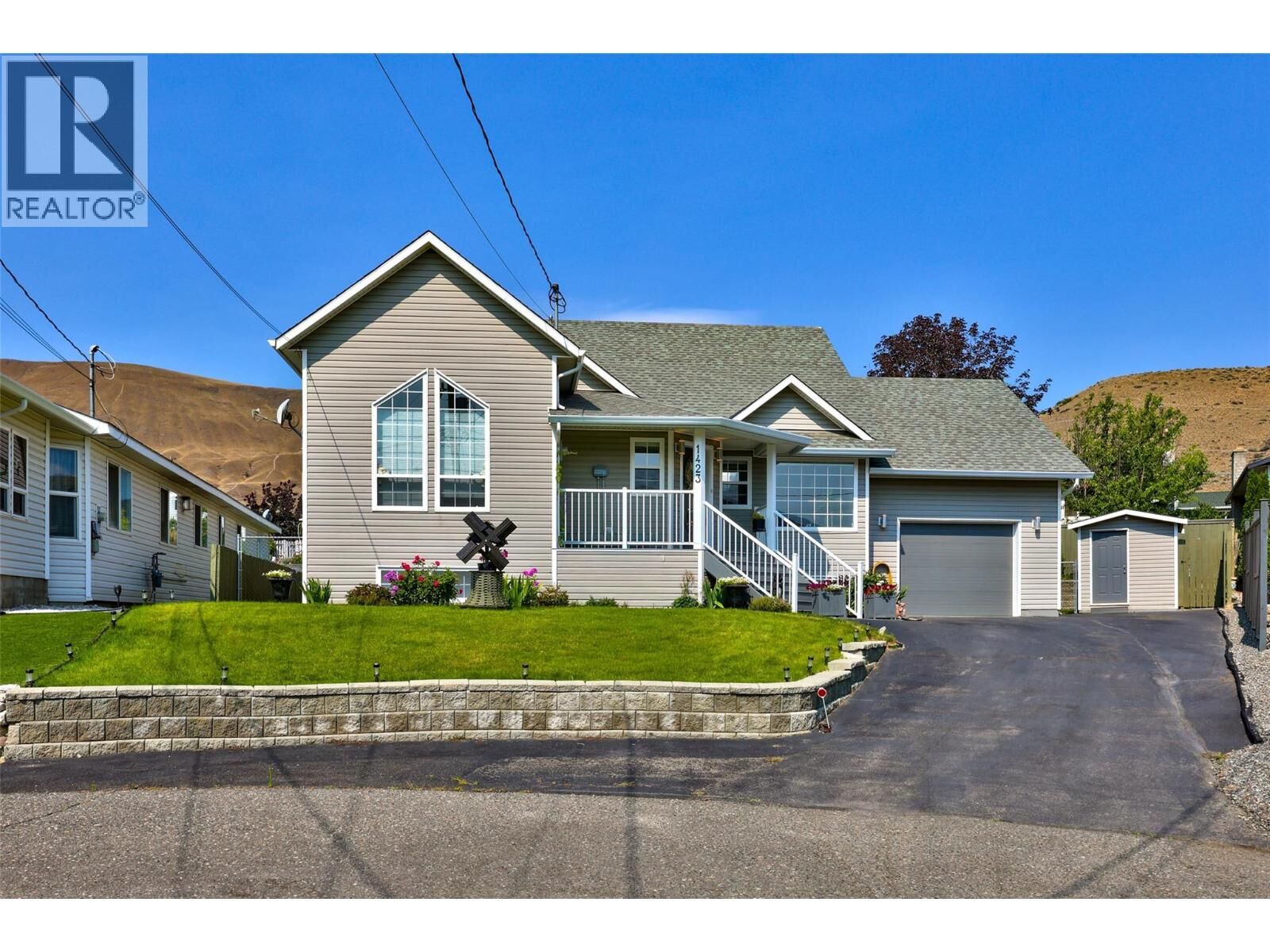 Property Photo: 1423 Pears Place BC V0K 1A0