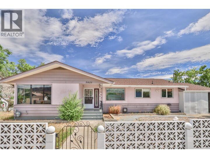 Property Photo: 7021 87th Street BC V0H 1V0