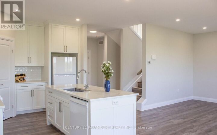 Property Photo: 103 Eagle Street On ON N8H 0G5