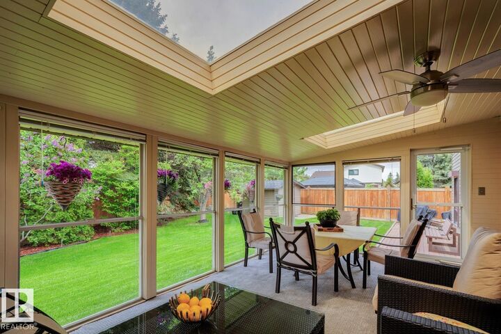 Property Photo:  15804 80 Street NW  AB T5Z 2V2 