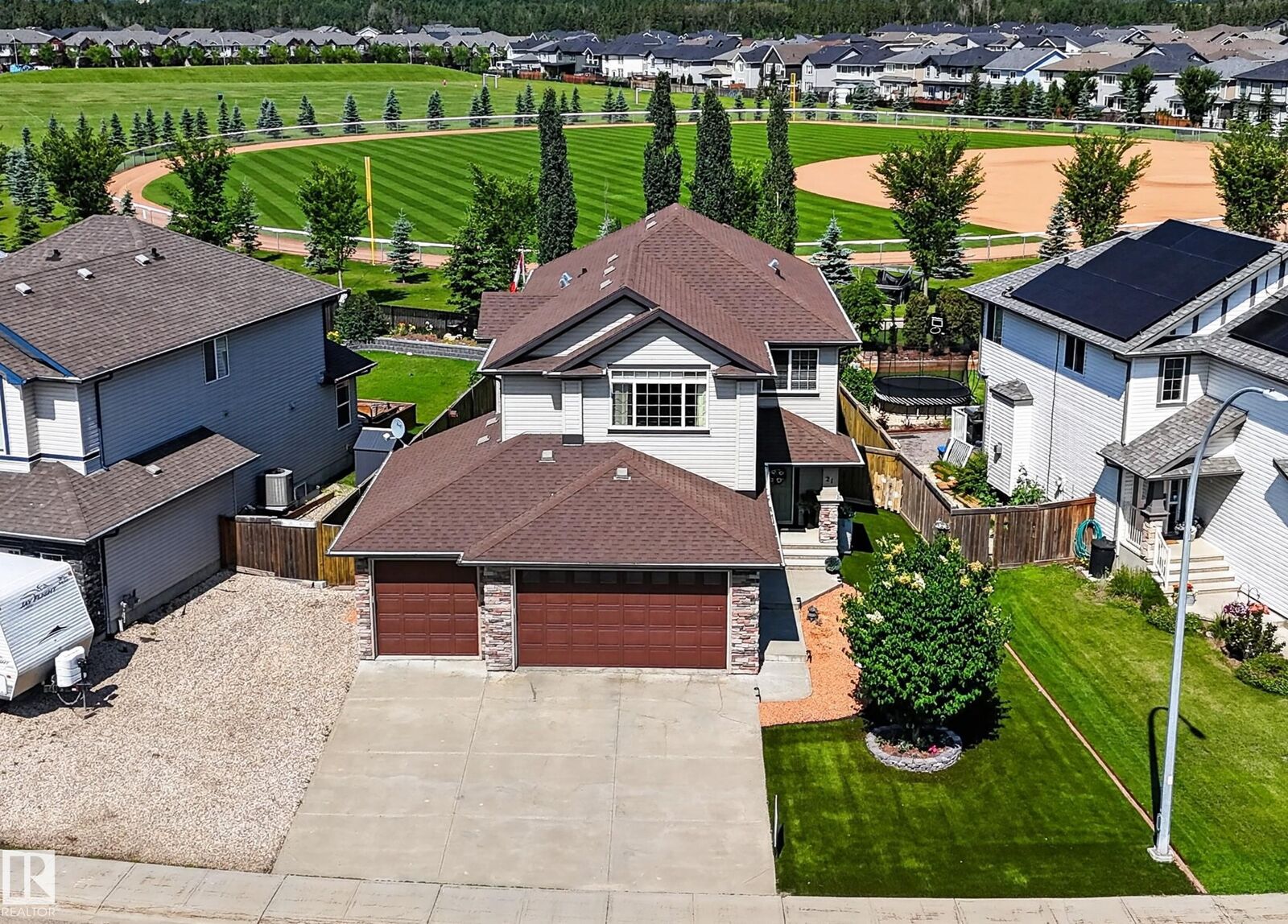 Property Photo: 21 Hartwick Way AB T7X 0A5
