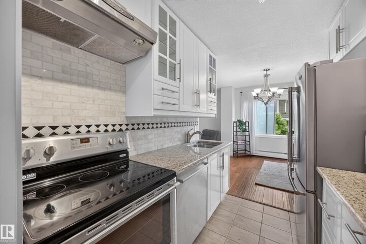 Property Photo: 9725 106 Street NW 602 AB T5K 1B5