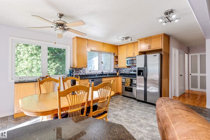 1700 Lakeside Drive — photo 1