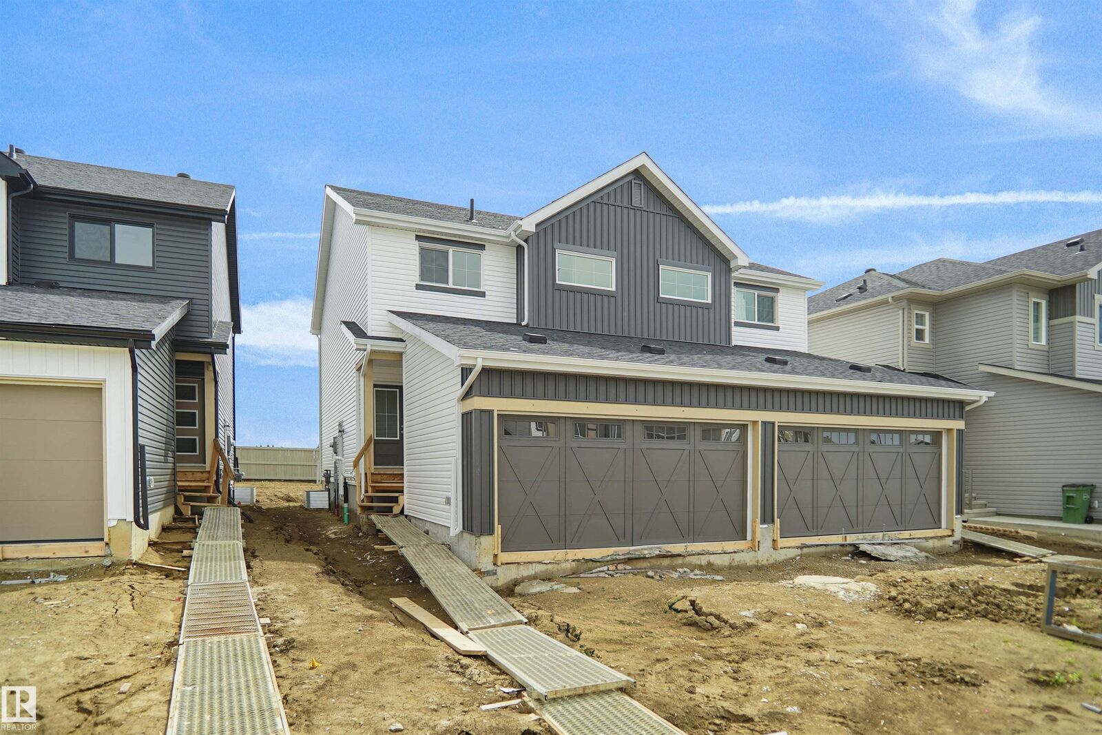 Property Photo:  8899 Carson Way SW  AB T6W 5H8 