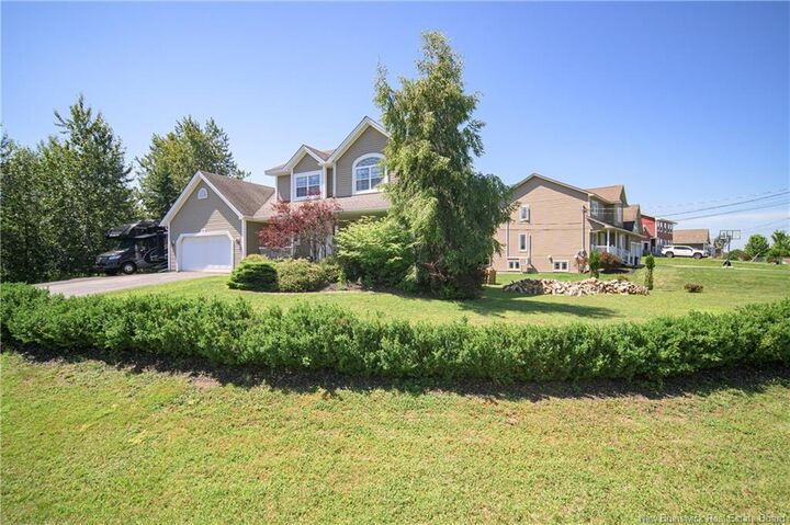 Property Photo:  11 Granite Drive  NB E2E 0E5 