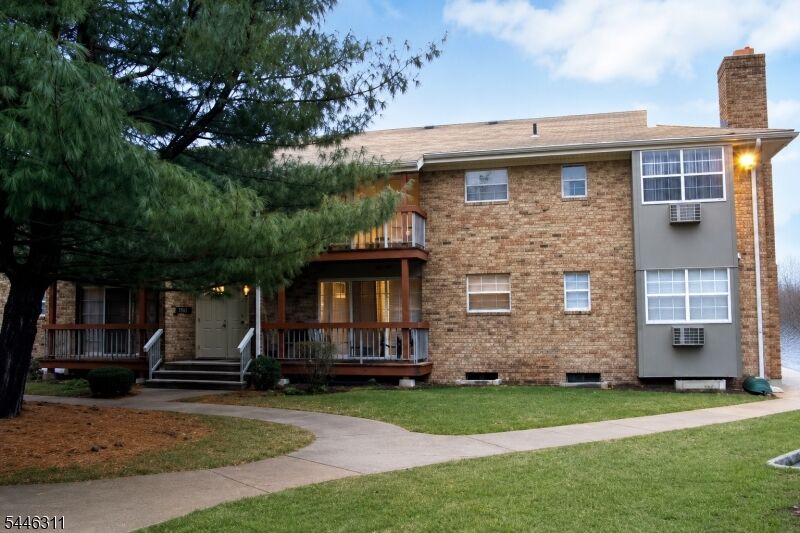 Property Photo: 38 Deanna Dr 105 NJ 08844