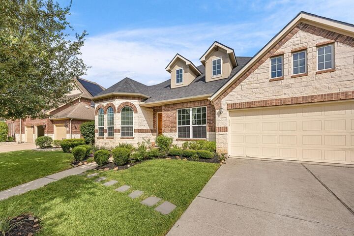 Property Photo:  25819 Oakwood Knoll Drive  TX 77494 