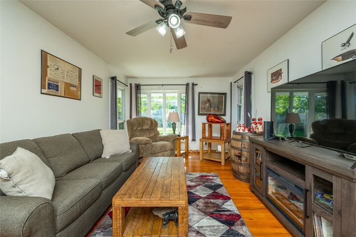 Property Photo: 4028 Lynner Drive IA 50310
