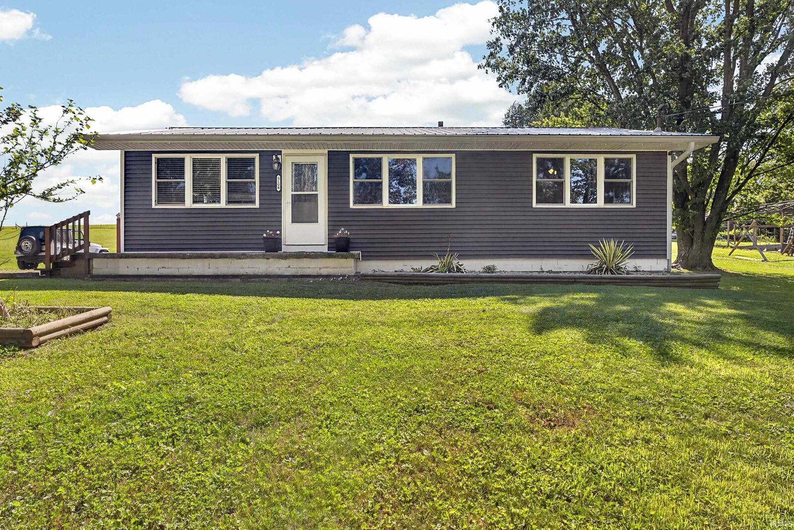 Property Photo: 5108 Old Farm Road IN 47462