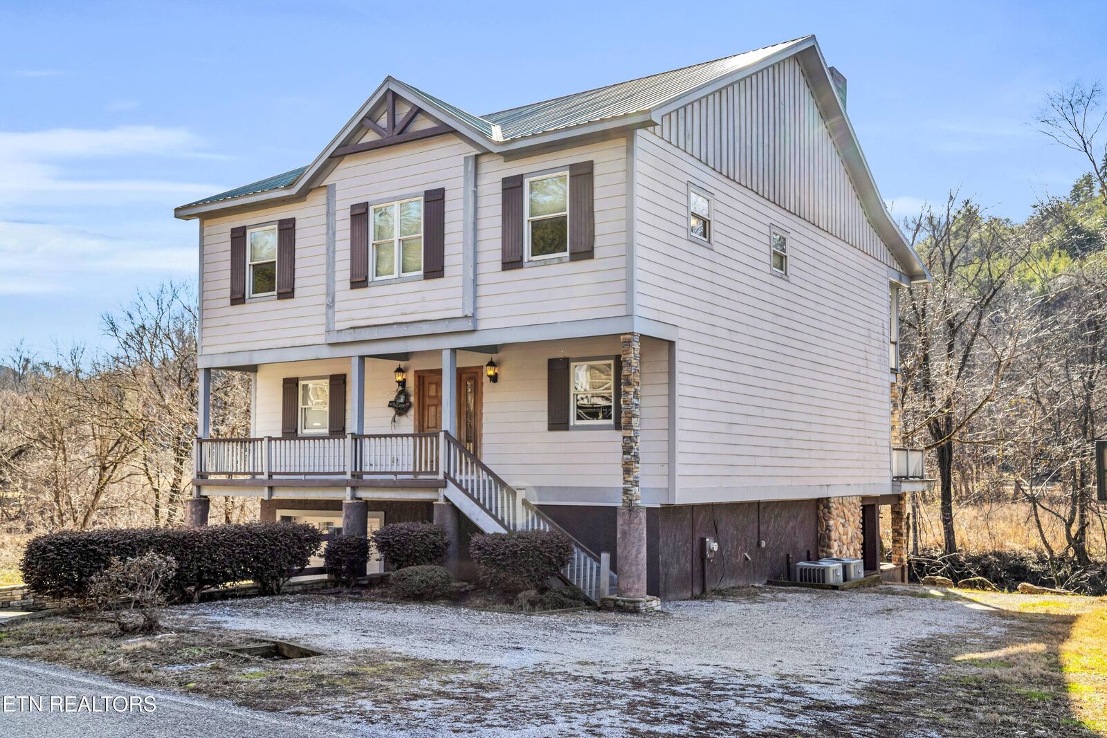 Property Photo: 128 Rafter Rd TN 37385
