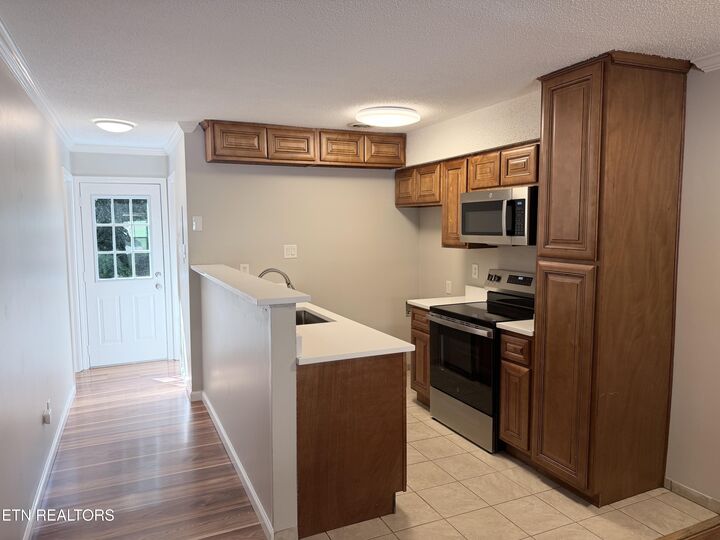 Property Photo: 4434 Townhouse Way TN 37921