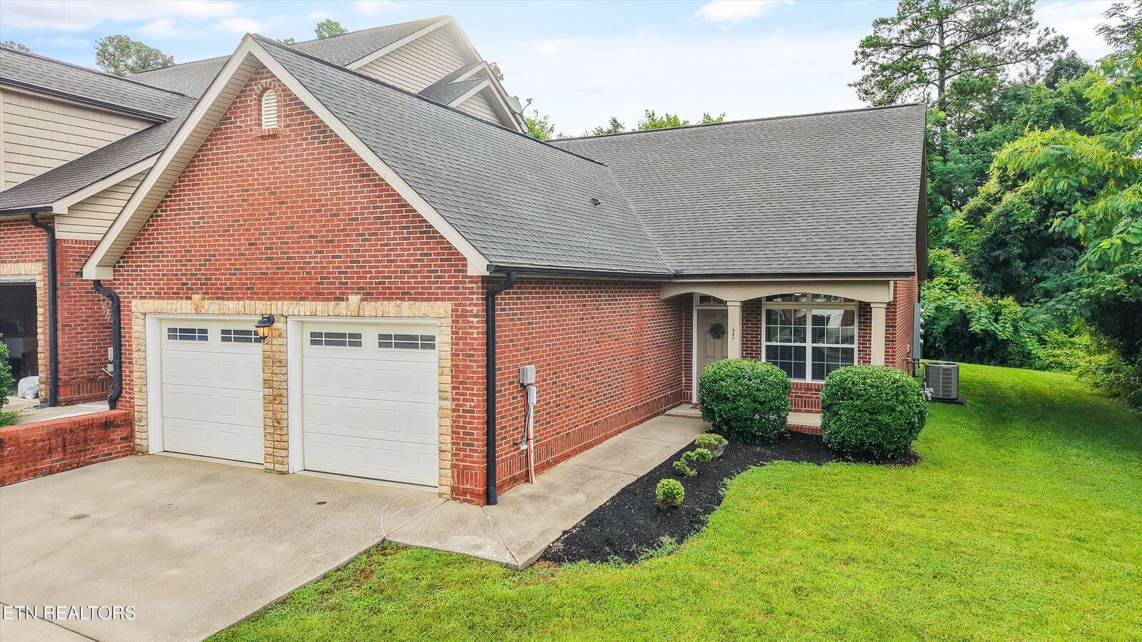 Property Photo:  547 Jacksonian Way  TN 37772 