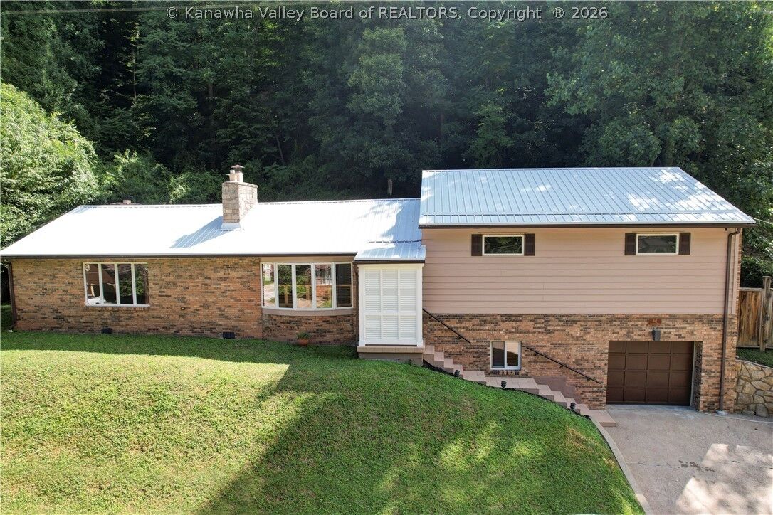Property Photo:  812 Chappell Road  WV 25304 