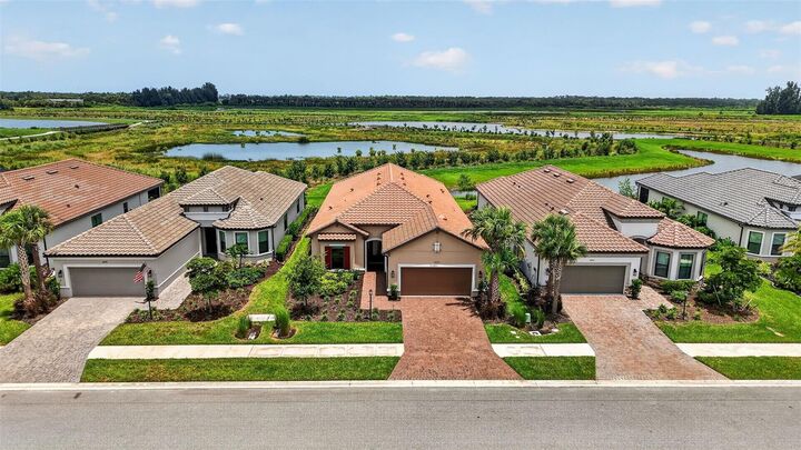 Property Photo:  10132 Silent Night Lane  FL 34241 