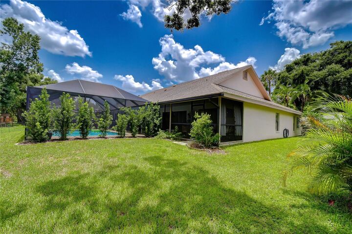 Property Photo:  16126 Belle Meade Boulevard  FL 33556 