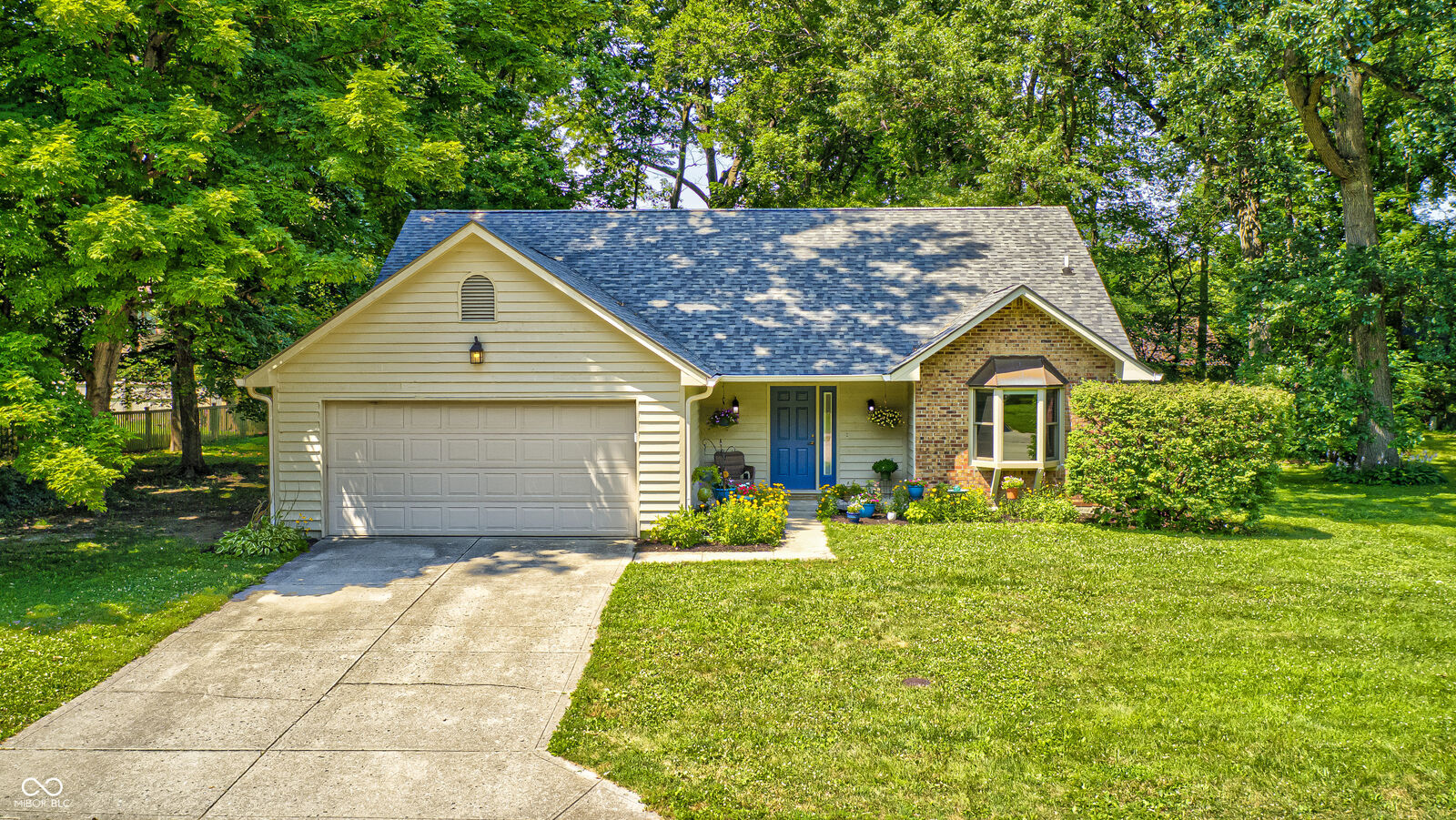 Property Photo: 8720 Ginnylock Drive IN 46256