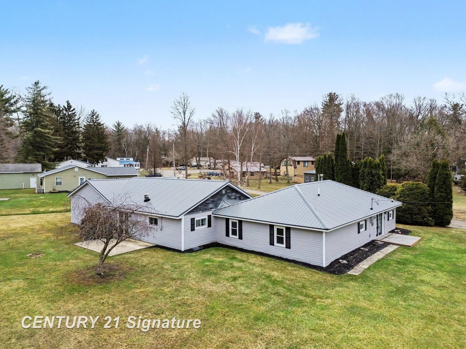 Property Photo: 474 W Taylor Drive MI 48657