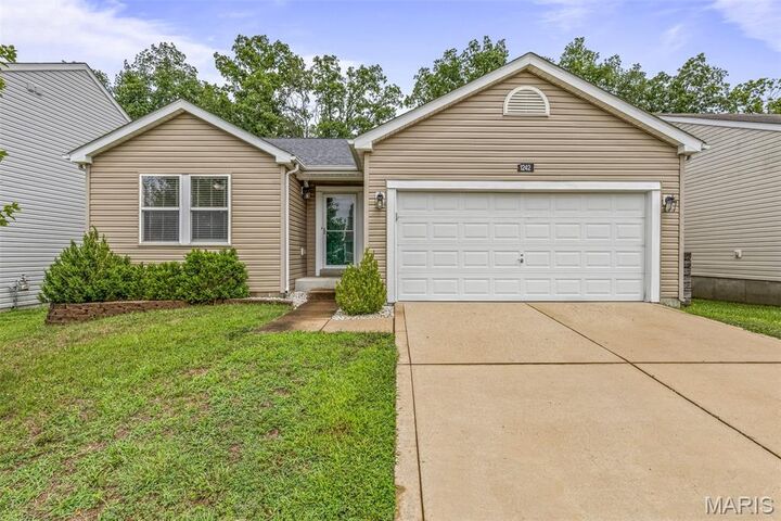 Property Photo:  1242 Oakholt Court  MO 63048 