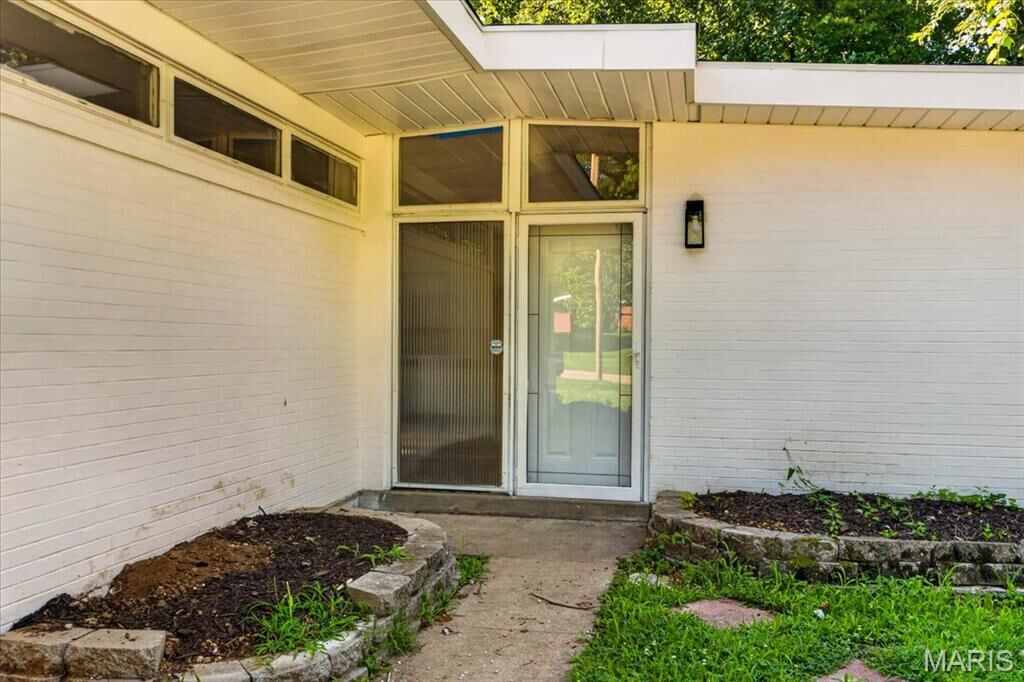 Property Photo: 8300 Pepperidge Drive MO 63134