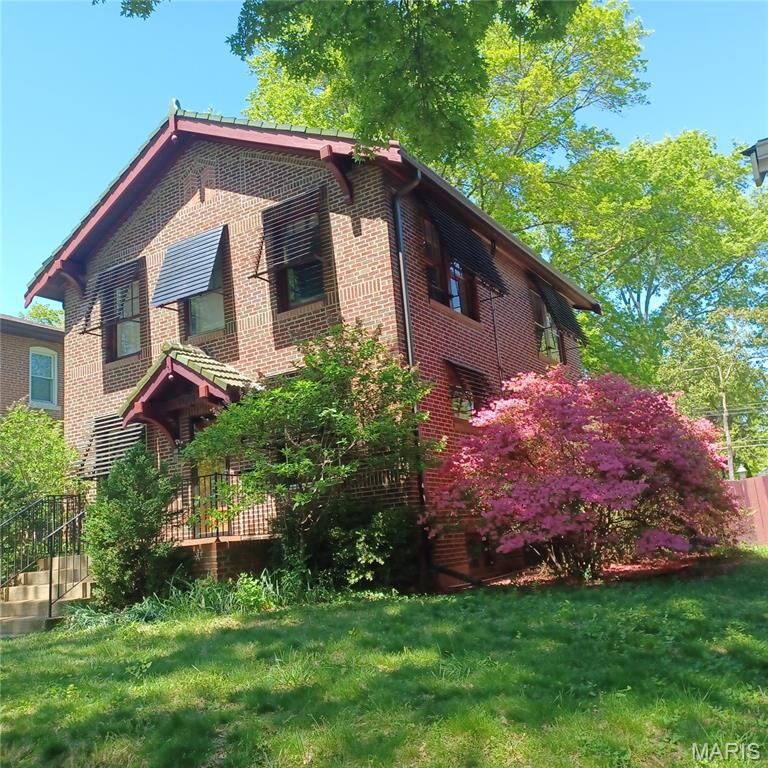 Property Photo: 7051 Waterman Avenue MO 63130