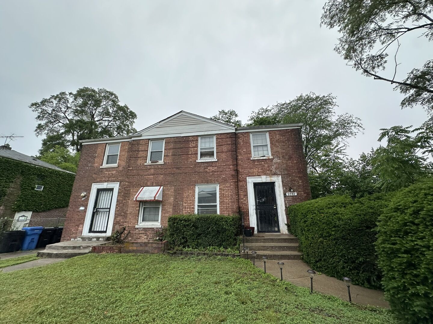 Property Photo: 9742 S Hoxie Avenue IL 60617