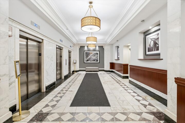 Property Photo:  40 E 9th Street 1616  IL 60605 