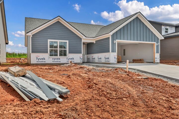 Property Photo: 2721 Brewster Dr TN 37042