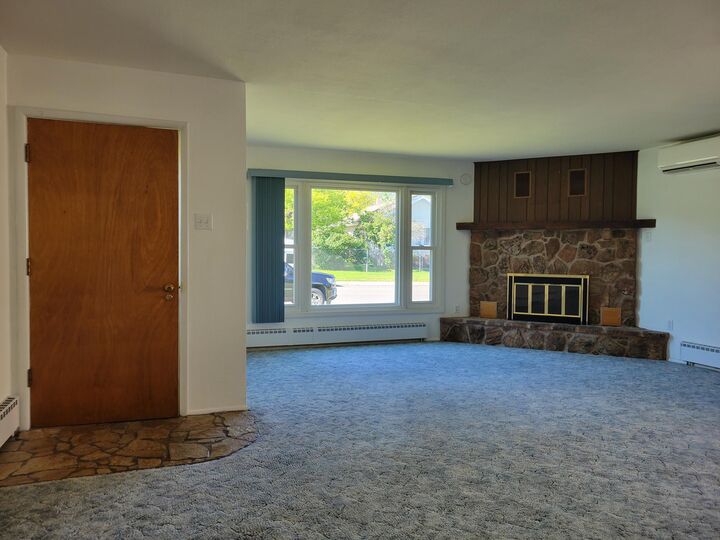 Property Photo: 1304 Leslie Avenue MT 59601
