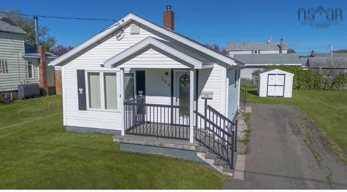 Property Photo: 366 12th Street NS B1H 4A1