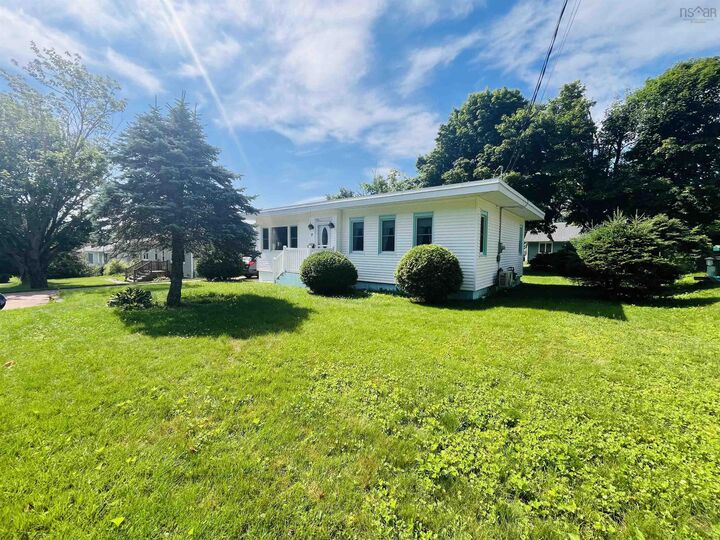 Property Photo: 7 Franklyn Street NS B4H 3X3