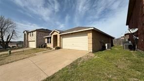 Property Photo:  603 Ambarella Street  TX 76002 