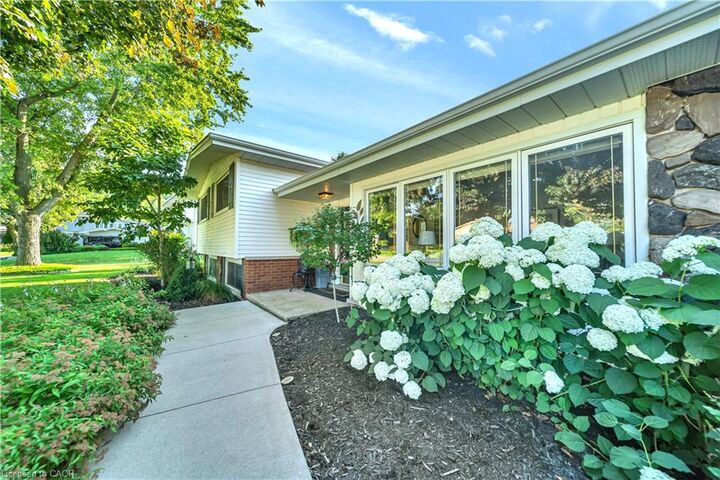 Property Photo: