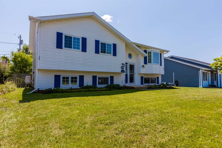 Property Photo: 124 Westridge Crescent PE C1A 9E7