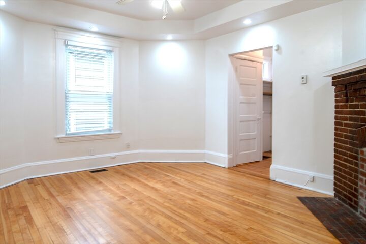 Property Photo:  5 Stoneland Rd 1  MA 01603 