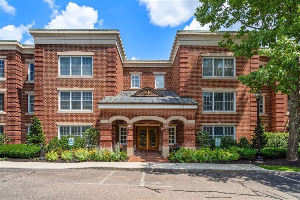 Property Photo: 336 Boylston Street Unit 102 MA 02459