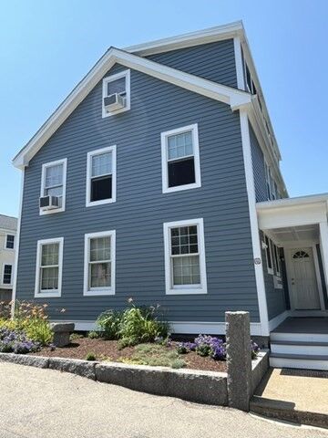 Property Photo:  4 Pleasant Street 2  MA 01966 