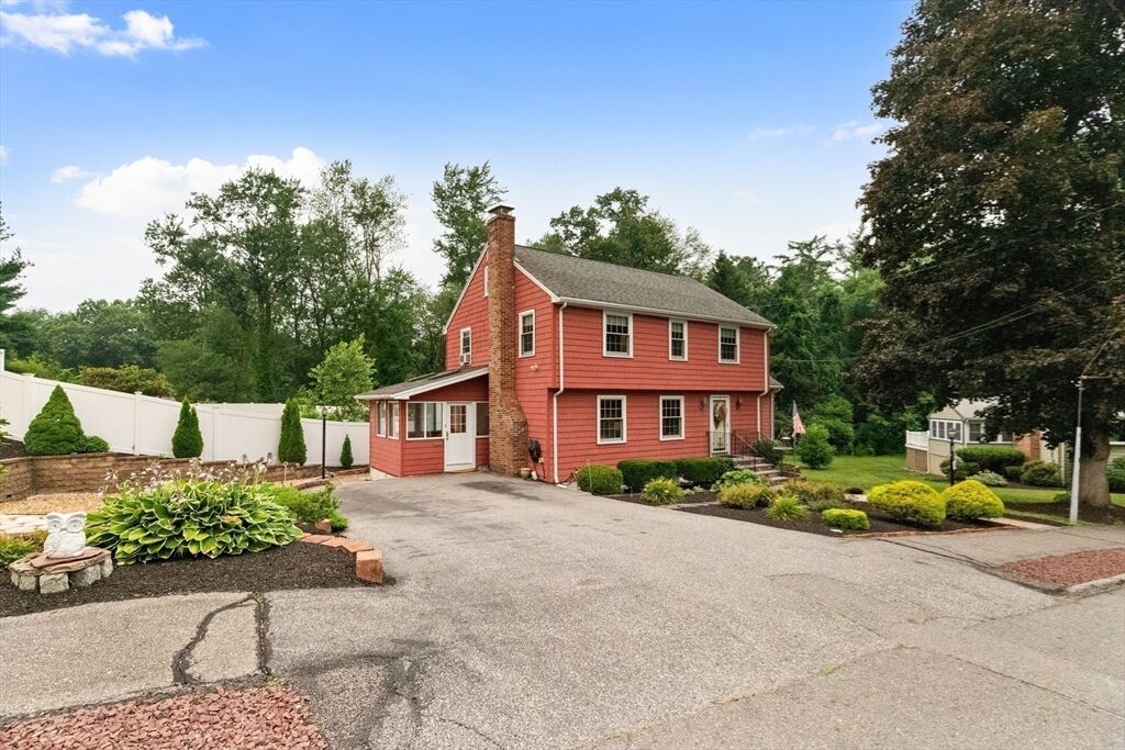 Property Photo:  8 Indian Lane  MA 01880 