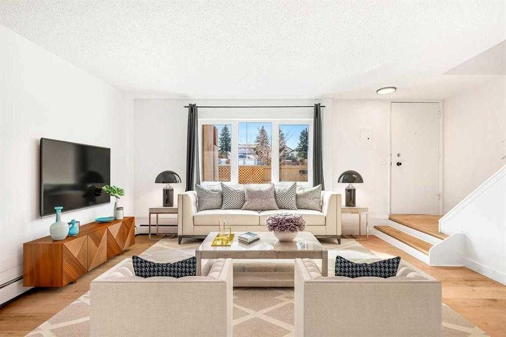 Property Photo: 3809 45 Street SW 41 AB T3E 3H4