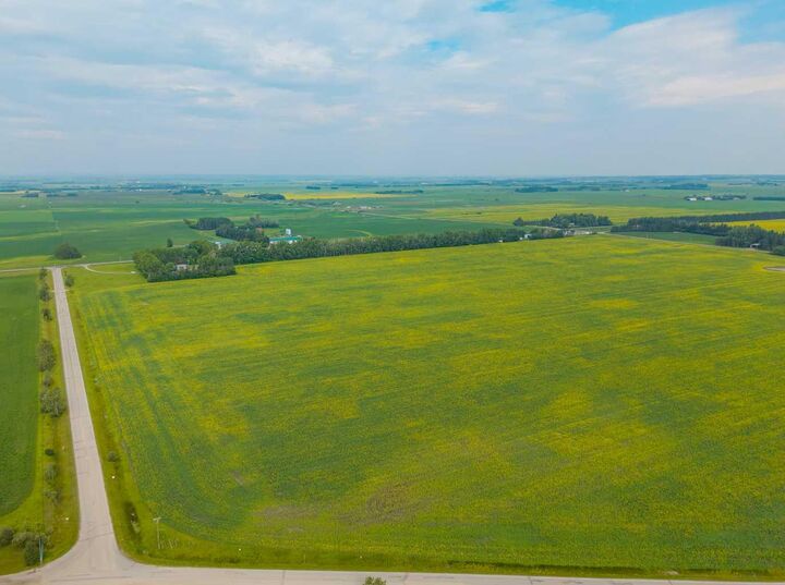 Property Photo: 10 & 20, 33141 Range Road 14 10 &Amp 20 AB T4H 4G5
