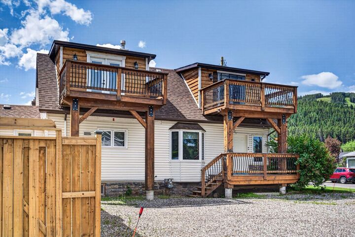 Property Photo: 1809 129 Street AB T0K 0E0