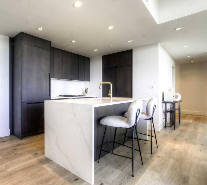 Property Photo:  46 9 Street NE 807  AB T2E 7Y1 