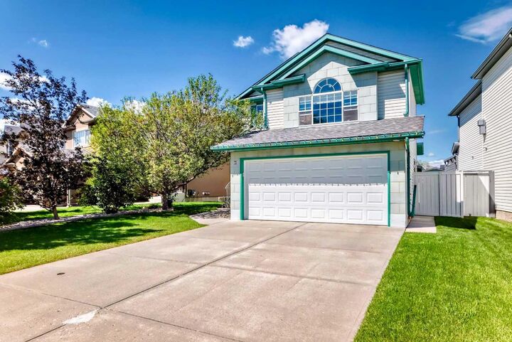 Property Photo:  78 Arbour Butte Road NW  AB T3G 4L9 