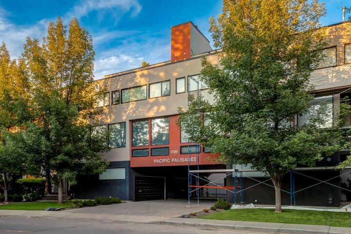 1720 12 Street SW 107 — photo 1