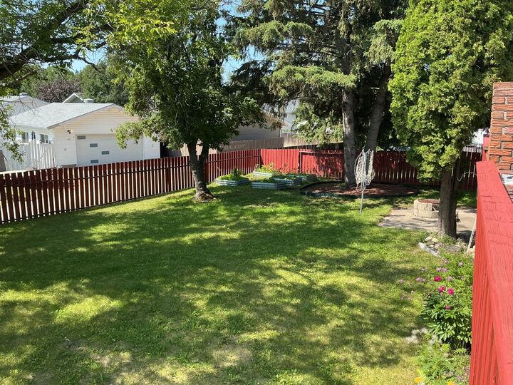 Property Photo:  38 Kimzey Crossing  AB T7S 1G1 