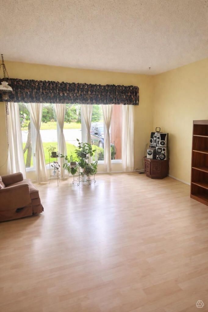 Property Photo: 38 Kimzey Crossing AB T7S 1G1