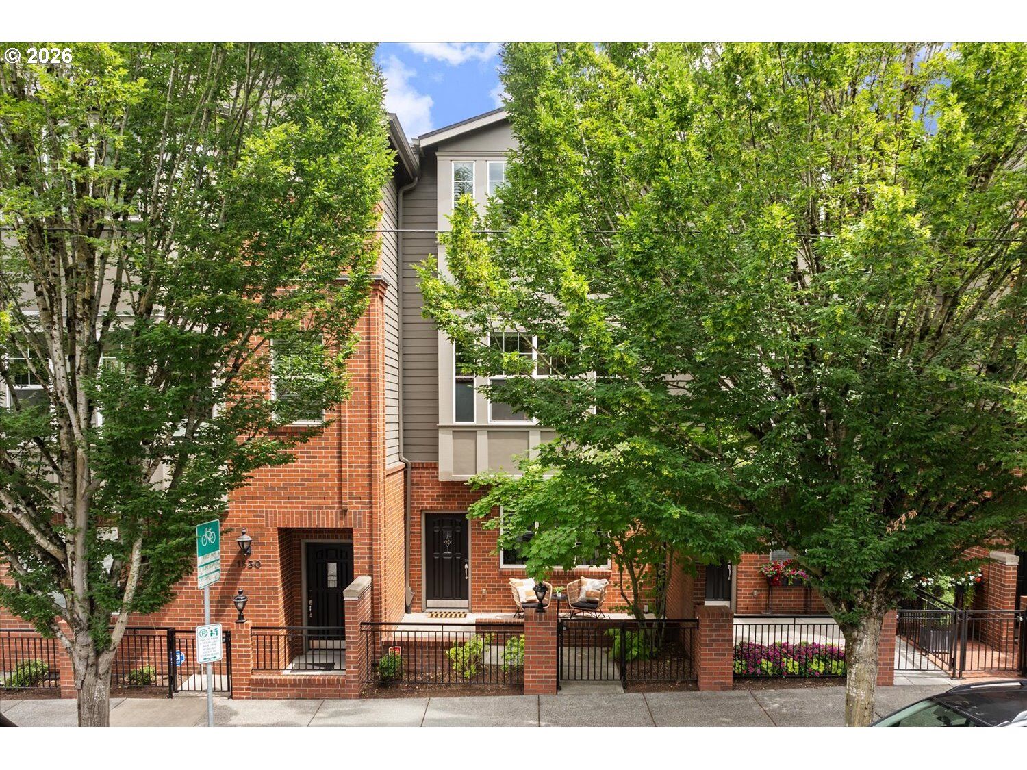 Property Photo: 1526 NW 24th Ave OR 97210
